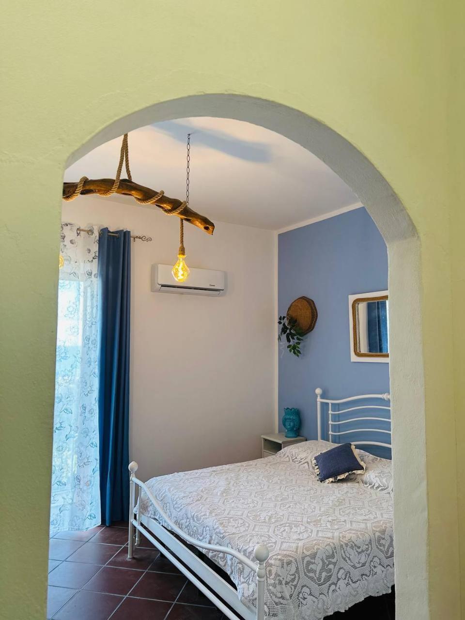 Villa Tiche Cefalu Bagian luar foto