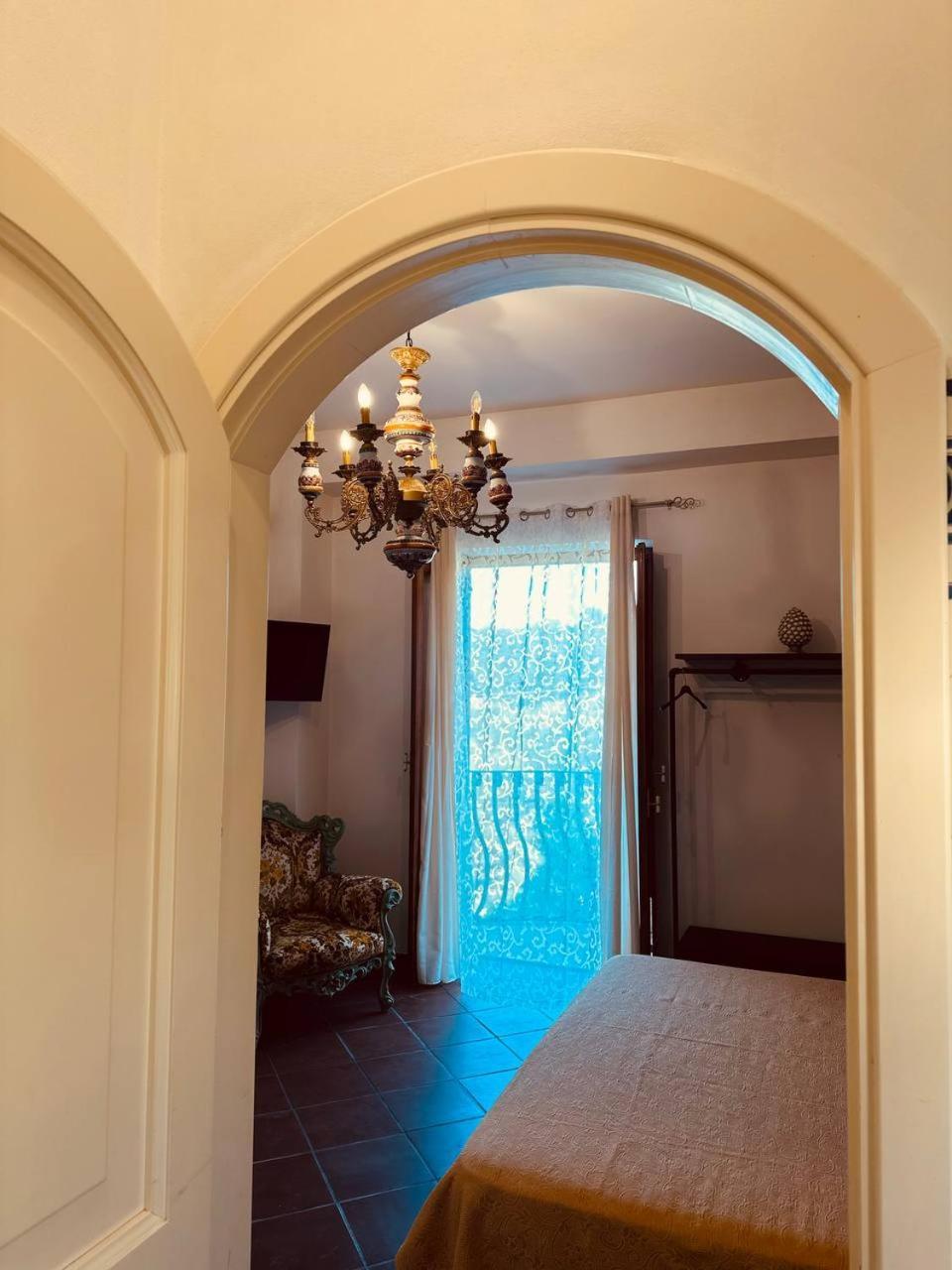 Villa Tiche Cefalu Bagian luar foto