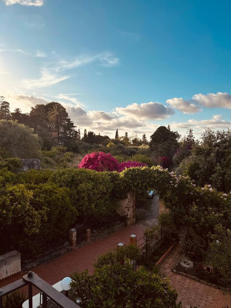 Villa Tiche Cefalu Ruang foto