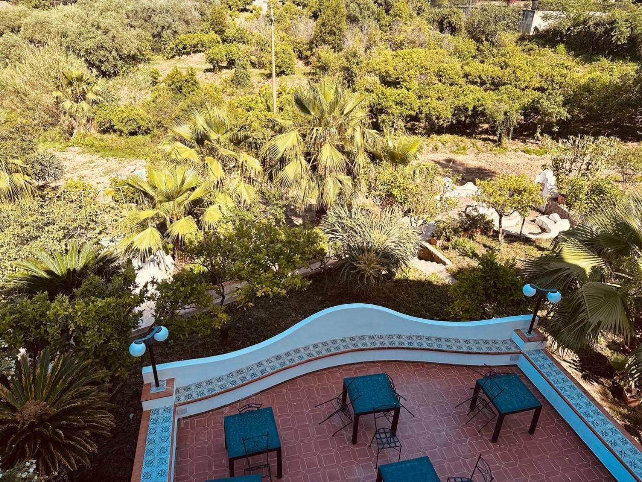 Villa Tiche Cefalu Bagian luar foto