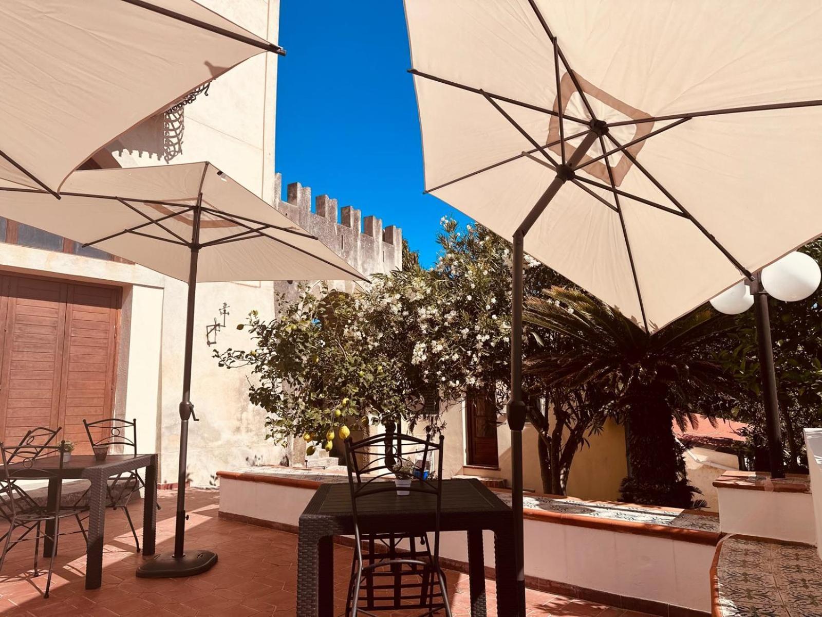 Villa Tiche Cefalu Bagian luar foto
