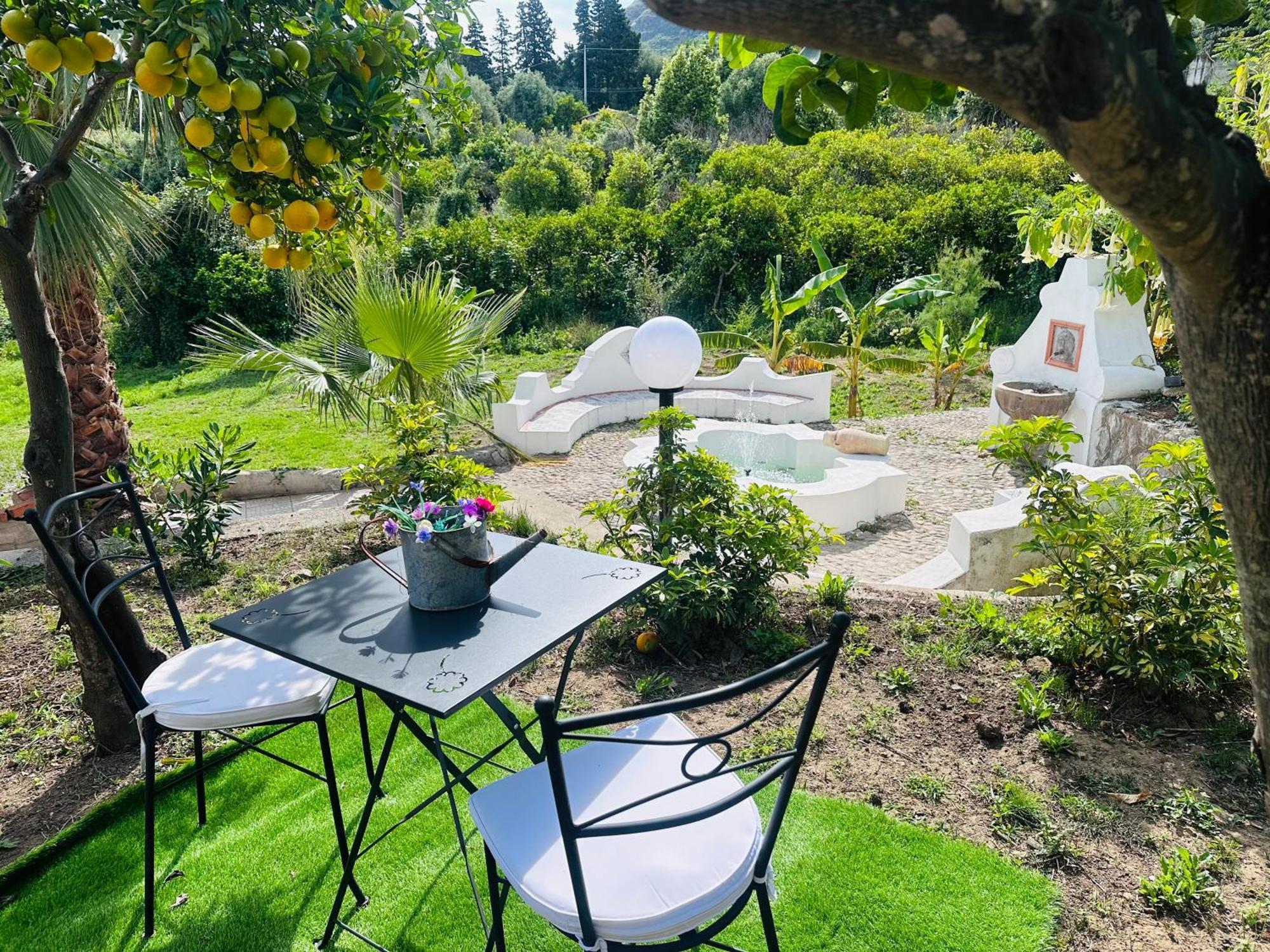 Villa Tiche Cefalu Bagian luar foto